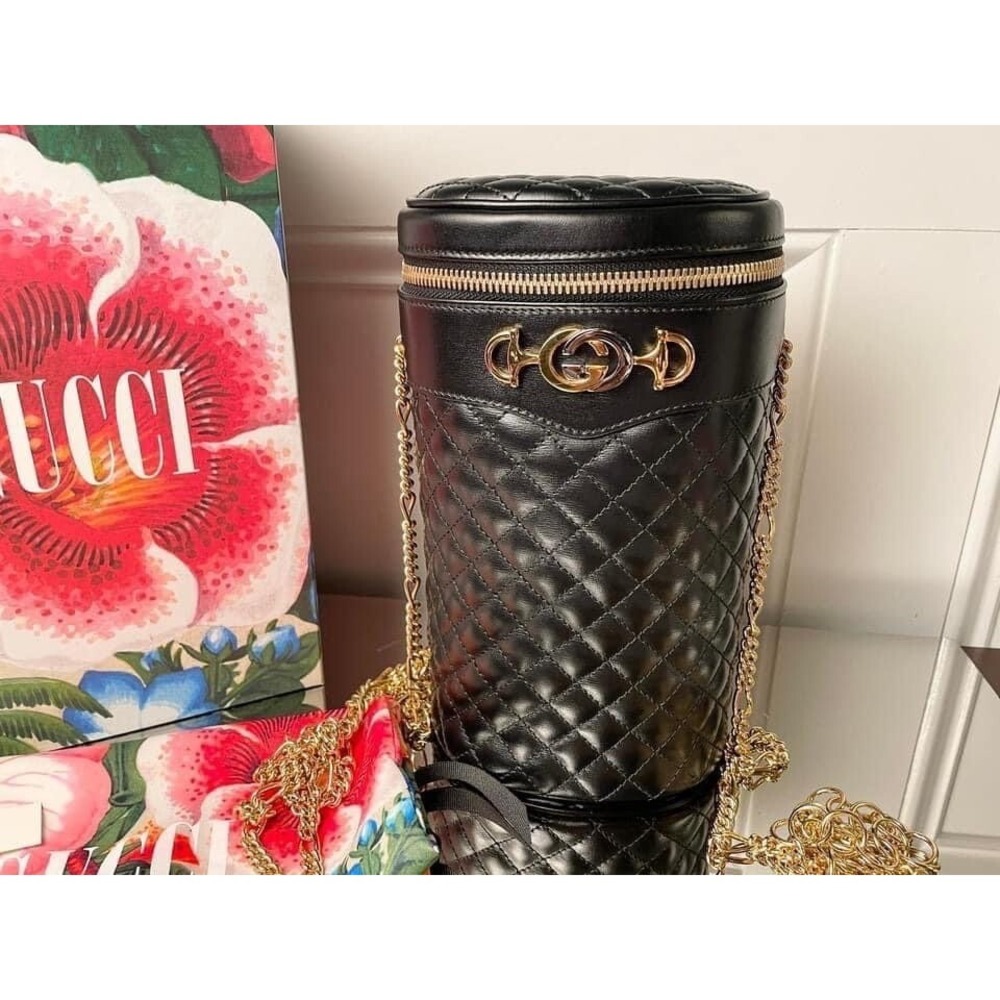 GUCCI Trapuntta Leather Belt Crossbody Bag Black 572298 gold-stone chain‎ strap